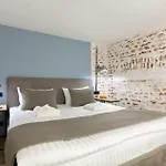 Ribas Ferenc Hotel