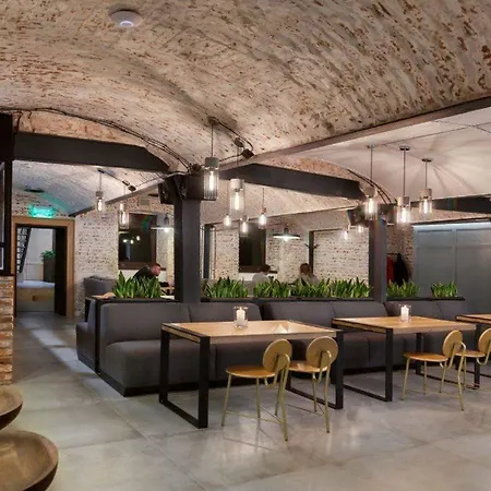 Hotel Ribas Ferenc