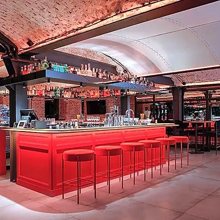 Hotel Ribas Ferenc